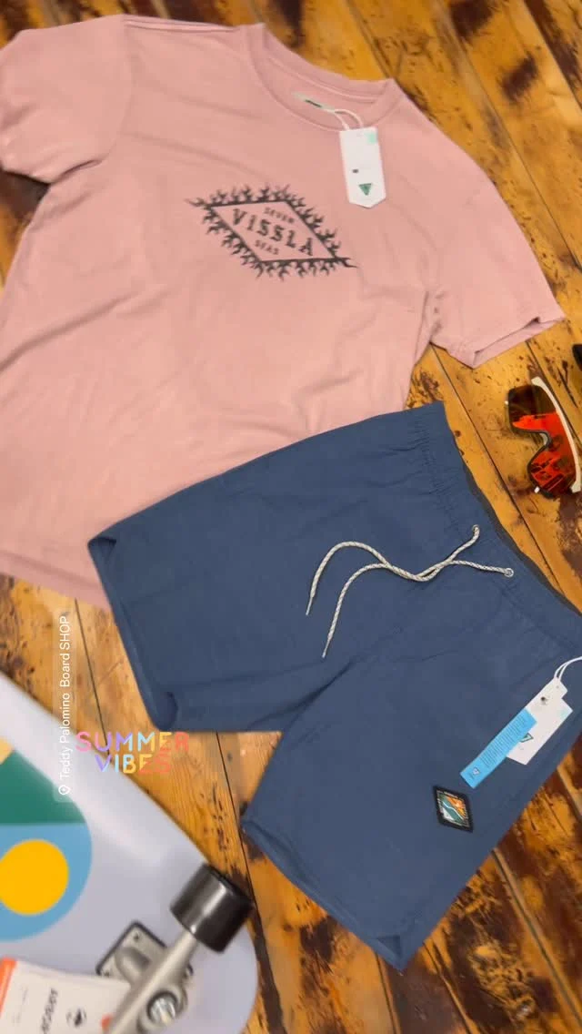 Summer time! Nuovi arrivi estivi … VISSLA + HURLEY + REEF + OAKLEY . #teddypalomino #levatilpiumino #lifestyle www.teddypalomino-shop.com